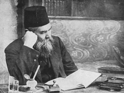 Beykozluların "Hızır Baba" adını taktıkları Ahmet Midhat Efendi boğazına da çok düşkündür.