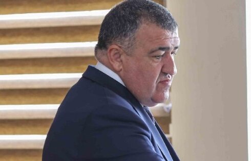 Xətai rayon başçısı Rafiq Quliyev hansı şərtlərlə qanunsuz tikintilərə icazə verir?- FAKT