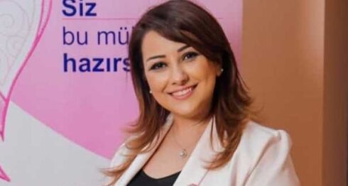 “Məlhəm” Hospitalının həkimi Günel Qəmbərova pasiyentləri belə müayinə edir?-