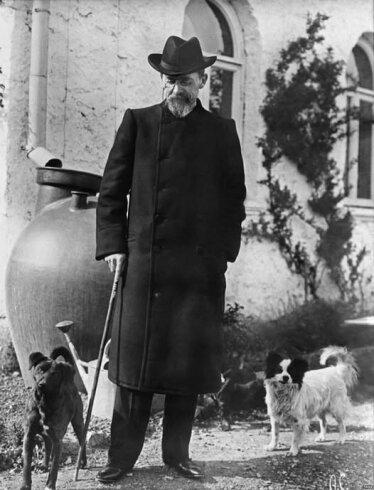 “Müsəlman ruhunu xilas etmək üçün quyu qazır. Hər birimiz məktəb, quyu və..."