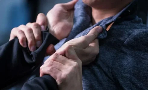 Türkiyədə MHP-li bələdiyyə sədri döyüldü: Silah səsləri eşidildi