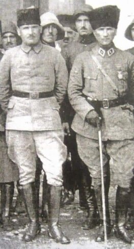 "Halit Paşa, Milli Mücadelenin ünlü tümen komutanlarındandı."