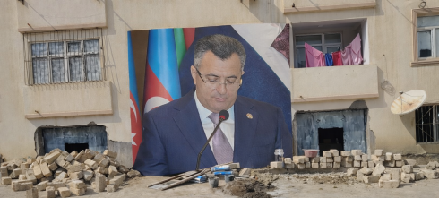 Abdin Fərzəliyev binanın zirzəmisini obyektə çevrilməsinə hansı şərtlərlə icazə verir? -Videofakt