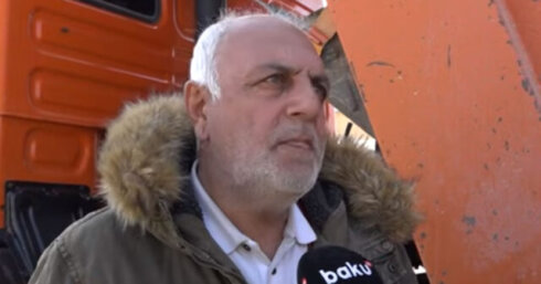 Bakıda qəribə dələduzluq: “Maşın oğurluqdur” deyib əlindən aldı, sonra yenidən özünə satdı – VİDEO