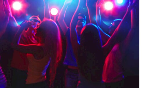 Bu restoran gecə 4-ə qədər...