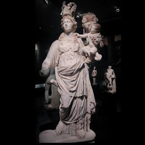 Tike Heykeli, Düzce'nin Konuralp mahallesindeki Prusias Ad Hypium antik kentinde bulunan ve İstanbul Arkeoloji Müzesi'nde sergilenmektedir.