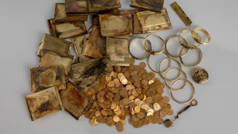 Çexiyada qızıl xəzinəsi tapan turistlərə fantastik mükafat veriləcək