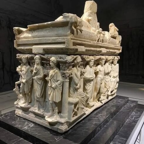 Seneka demişdir: "Ölüm hər şeyi bərabərləşdirir."