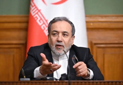 **SEPAH canlı yayımda İranın xarici işlər nazirini “axmaq” adlandırıb.**