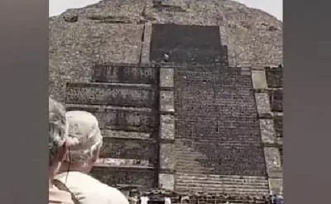 Piramidalarda DƏHŞƏT: ÖLƏN VAR