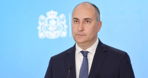 Keçmiş müdafiə naziri HƏBS OLUNDU – Qonşu ölkədə