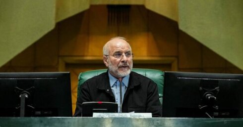 İranda hakimiyyət daxilində müharibə başladı