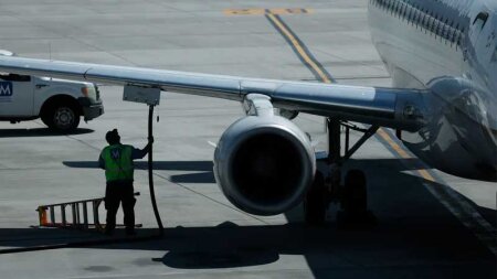 Yanacaq bahalaşır, ABŞ aviaşirkətləri yüz milyonlarla zərər edir və uçuşları azaldır - "Business Insider"