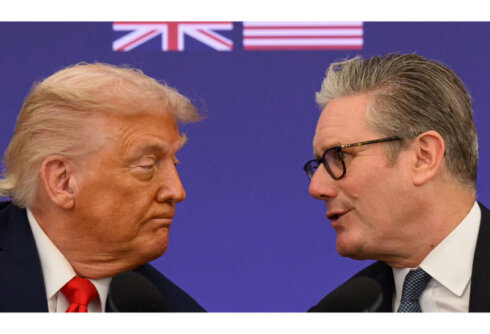 Starmer və Tramp Hörmüzlə gəmiçiliyin bərpasının vacibliyini vurğulayıb