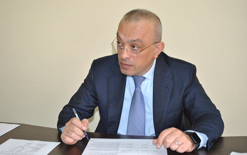 Zaur Mikayılov şərhlərdən qorxur….