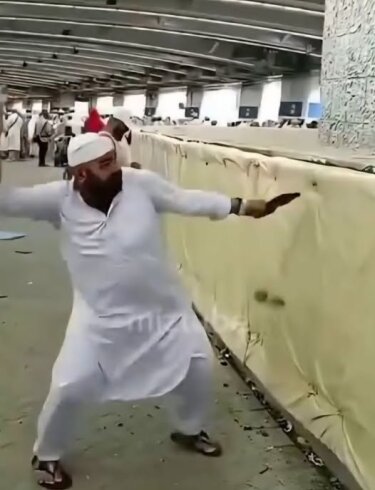 KAHROLASI ŞEYTAN..... "Ağlı örtən iman ürəyə yükdür!"