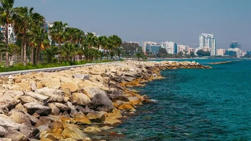 Kipr kurortları turizm böhranı yaşayır: Savaş onlarıda vurrdu