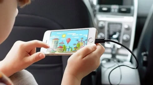 İsti havada avtomobillərdə mobil telefon saxlayanlara XƏBƏRDARLIQ - VİDEO