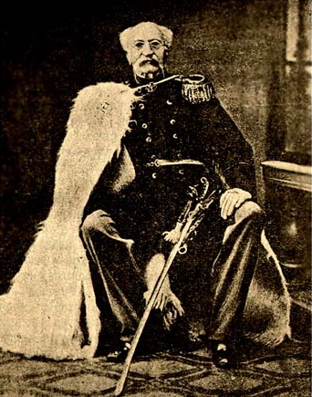 Cəlladların abidələri ucalır, lakin qurbanlar susur.