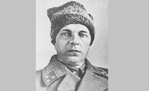 Əsirlikdə sovet rejimini pisləyən general – Ancaq Stalin Lukini edam etməyib, rütbəsini bərpa edib.