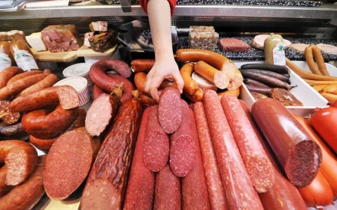 Kolbasa-sosis bazarında TƏHLÜKƏ:
