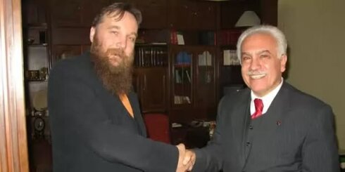 Bir ayın içində Ankarada, həm NATO sammiti, həm də anti-NATO beynəlxalq konfransı keçirilib