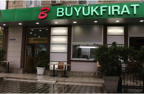 "Büyükfırat"da qalmaqal "Dönəri qabağımıza tulladı" -