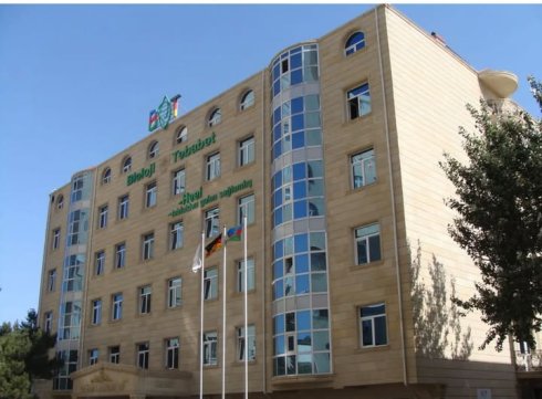 Kamera sındıran "səhiyyə": Bioloji Təbabət Klinikasında baş verən bu özbaşınalığa kim dur deyəcək?