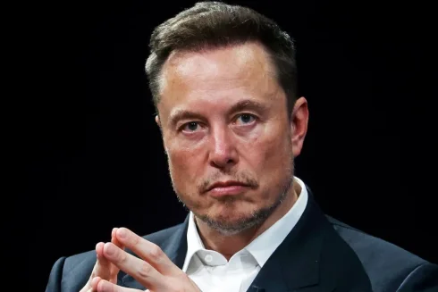İlon Mask iki yeni süni intellekt modeli buraxacaq