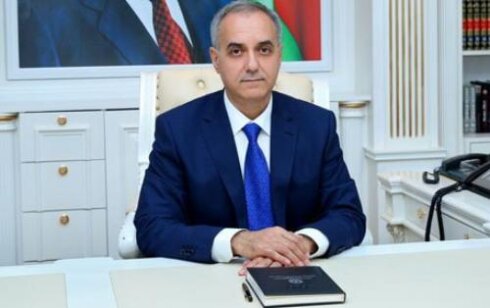  Elxan Allahverdiyev özünü TAM QOÇU KİMİ APARIR... - işçiləri də KÖLƏSİ KİMİ GÖRÜR!