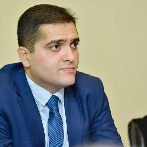 Bunlara elə gəlir ki, Azərbaycan Krımın ilhaqını və Ukrayna ərazilərinin işğalını həzm etməlidir.